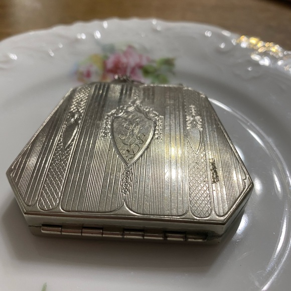 VTG Wristlet Dance Purse Compact - Picture 5 of 7